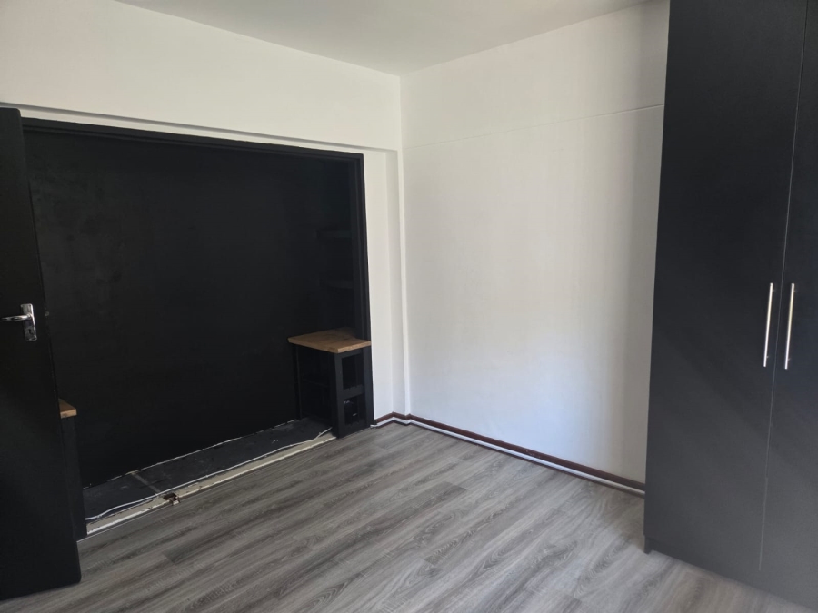 To Let 2 Bedroom Property for Rent in Kenilworth Western Cape